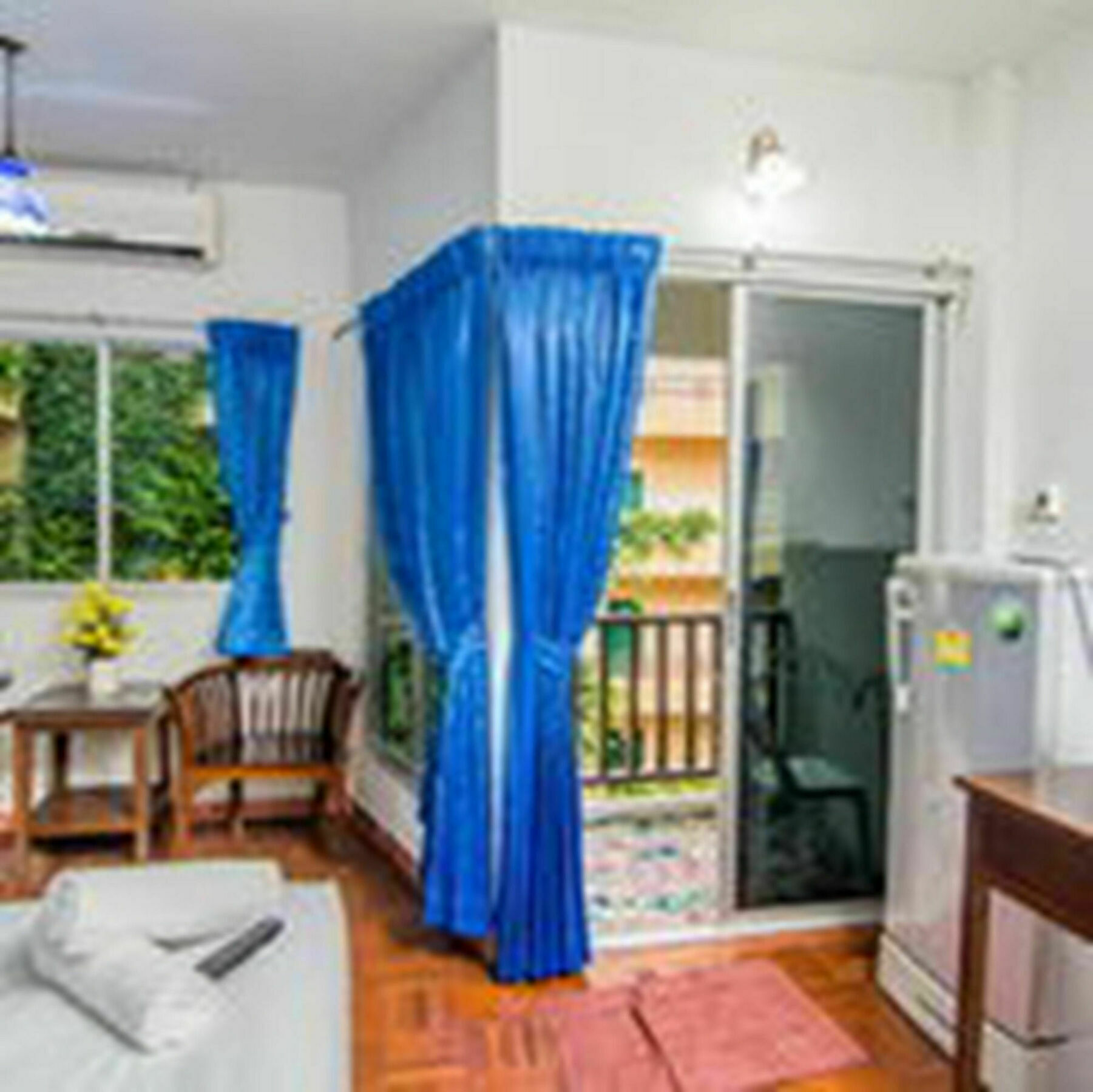 Sutus Court 2 Hotel Pattaya Bagian luar foto