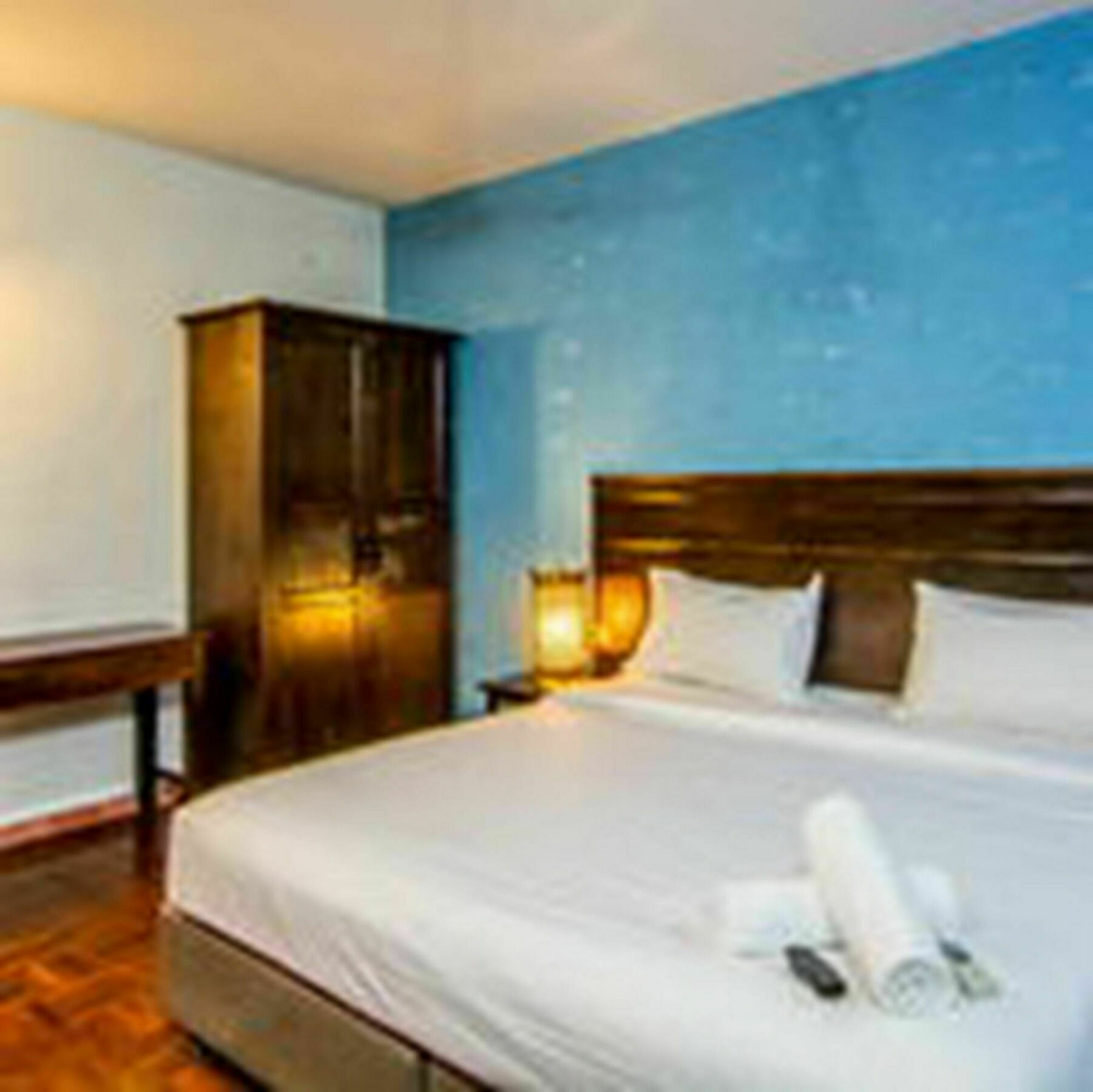 Sutus Court 2 Hotel Pattaya Bagian luar foto